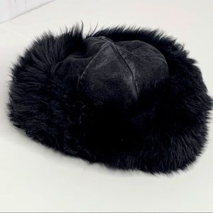 Lamb skin Made in Italy fur trimmed hat